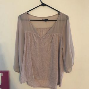 Mesh Panel V-neck blouse